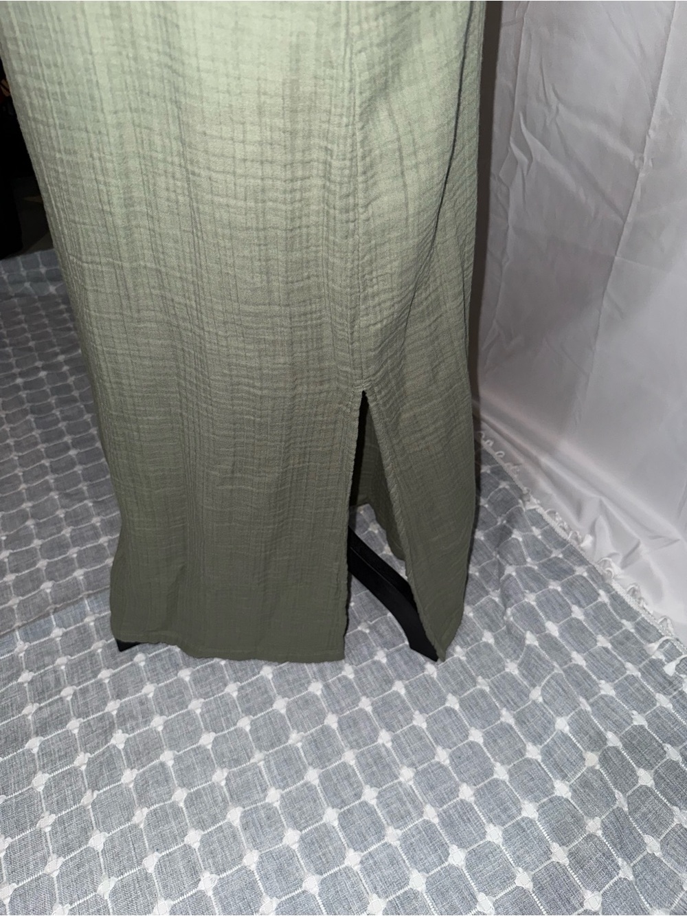 New Lou & Grey LOFT Long Button-Down Shirt Dress in Olive Green - Picture 6 of 6